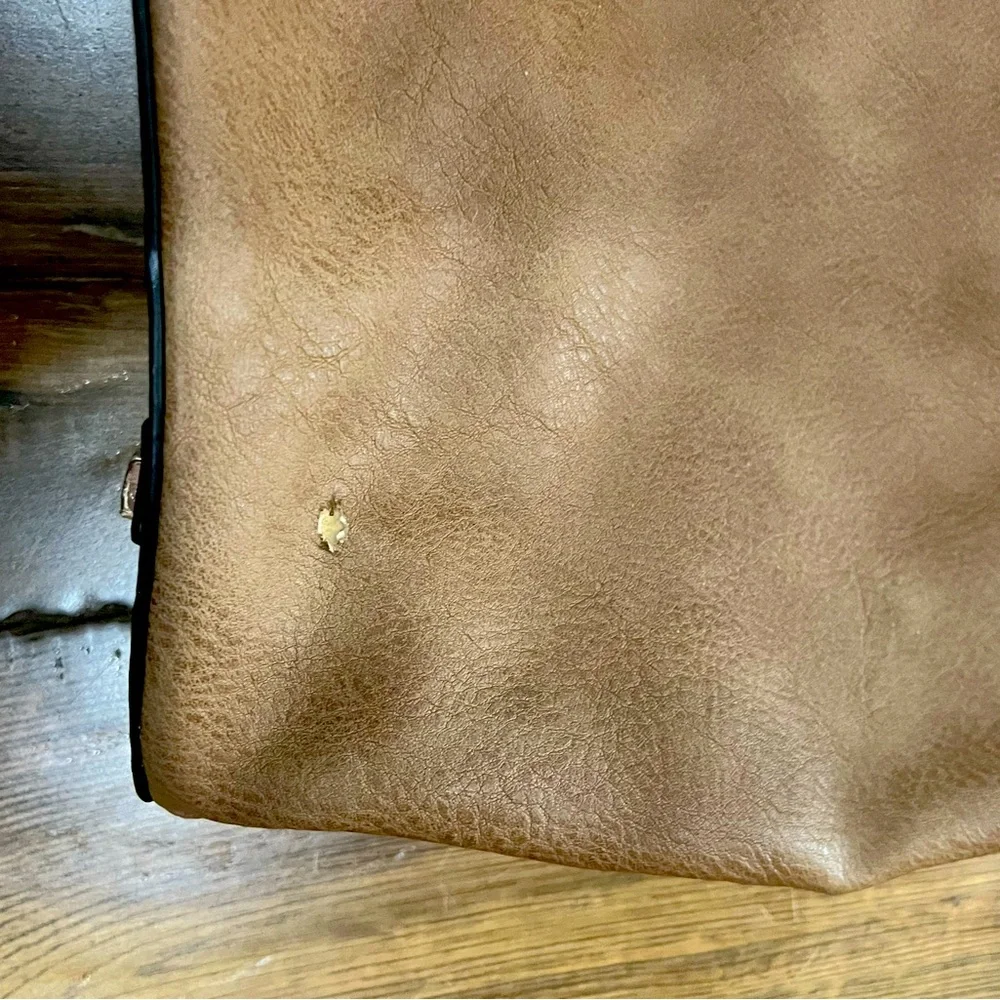 Simply Noelle Faux Leather brown Hobo Bag. Beautiful bag! NWT